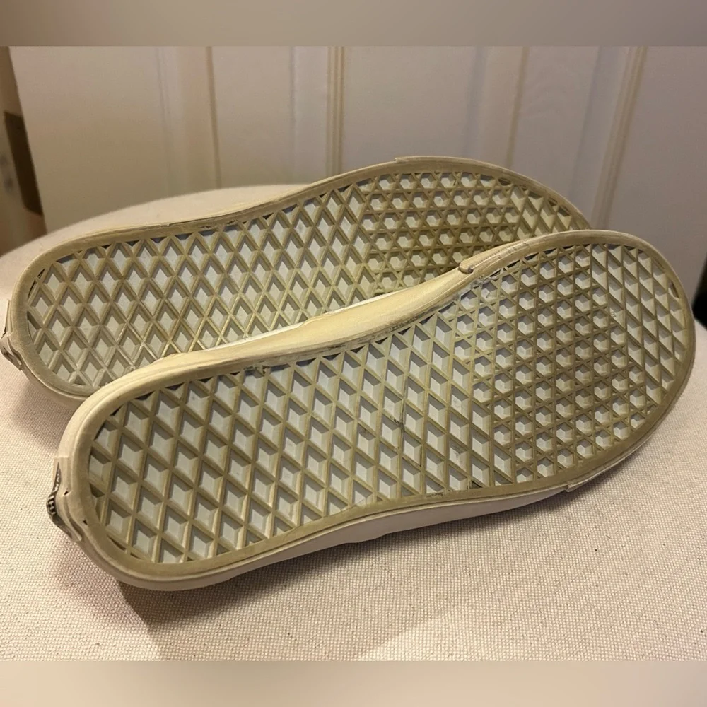 Vans White Classic Slip-On Skateboarding Skater Casual Sneaker Streetwear Shoe